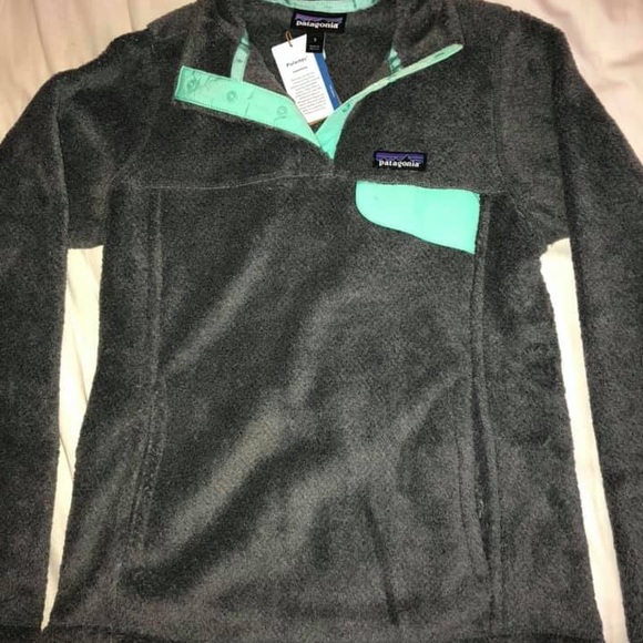 Patagonia Sweaters - Women’s fleece Patagonia pullover w/ snaps